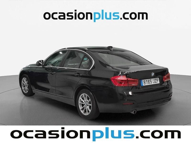 Usado BMW 318 150 HP (110 kW) 2017 Preto Sedan