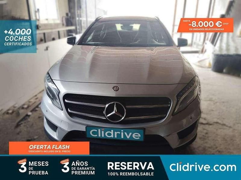 Usado Mercedes GLA220 AMG line 170 CV (125 kW) 2015 Gris SUV