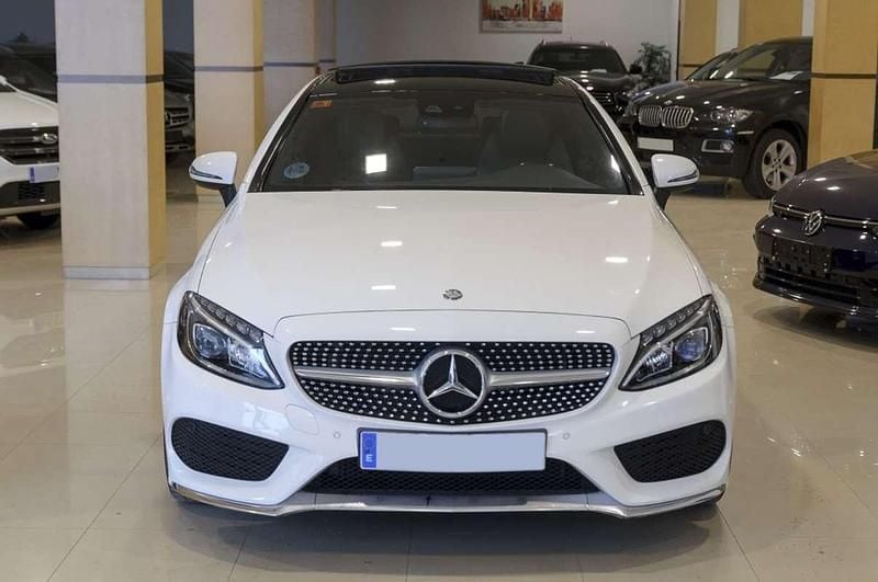 Używany Mercedes C220 170 KM (125 kW) 2017 Biały Coupe