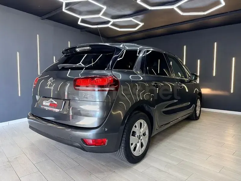 Usado Citroën C4 Picasso Intensive+ 115 CV (84 kW) 2015 Gris / plata Monovolumen