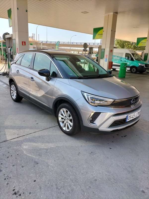 Plateado Usado 2021 Opel Crossland Business Elegance SUV | 14.500 € (Precio justo) - Imagen 1/4