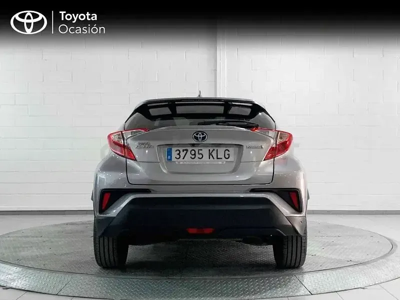 Usado Toyota C-HR Advance 122 CV (89 kW) 2018 Gris / plata SUV