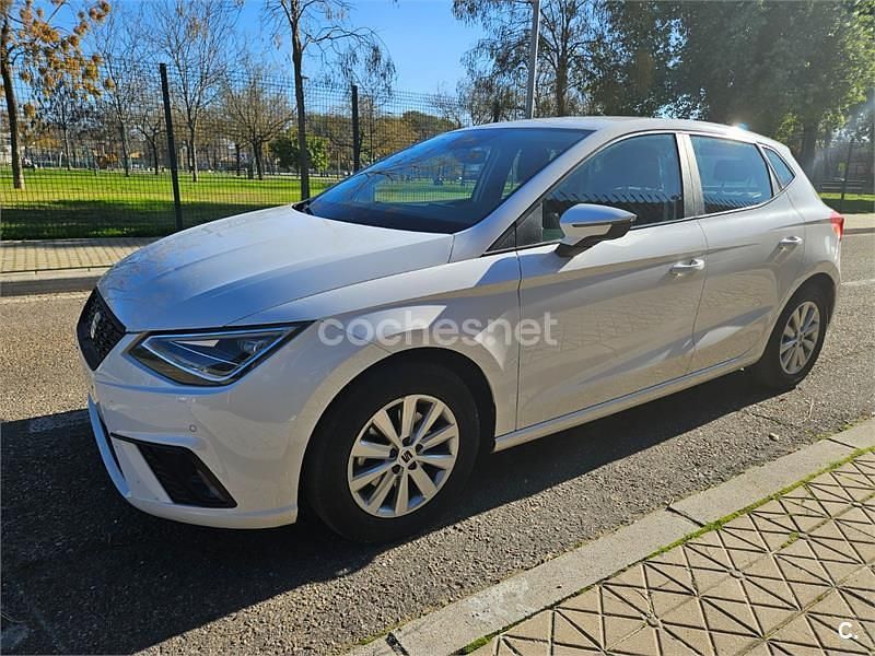 Usado Seat Ibiza Style 110 CV (80 kW) 2021 Blanco Berlina