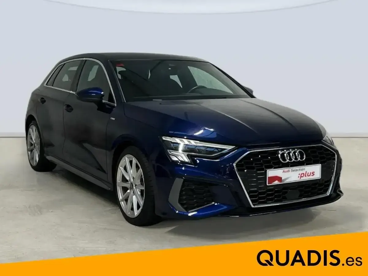 Usado Audi A3 S-Line 150 CV (110 kW) 2021 Azul Berlina