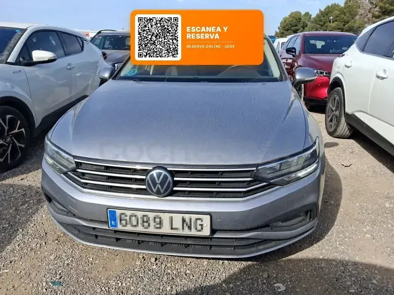 Usado VW Passat Business 150 CV (110 kW) 2021 Gris / plata Berlina