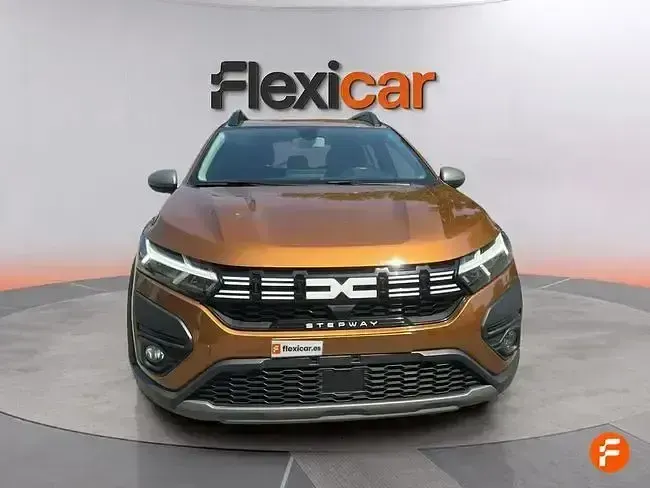 Usado Dacia Sandero Essentiel 91 CV (66 kW) 2023 Naranja Berlina
