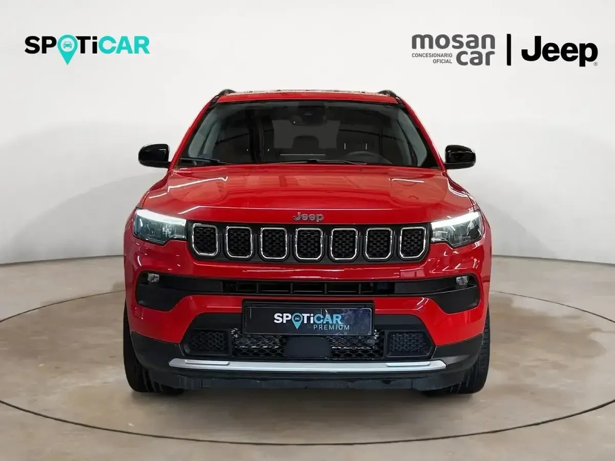Begagnad Jeep Compass Limited 190 HK (139 kW) 2023 Röd SUV