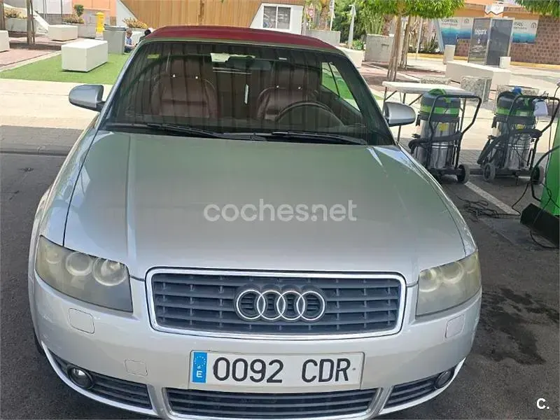 Usado Audi A4 Cabriolet 220 CV (161 kW) 2003 Gris / plata Descapotable