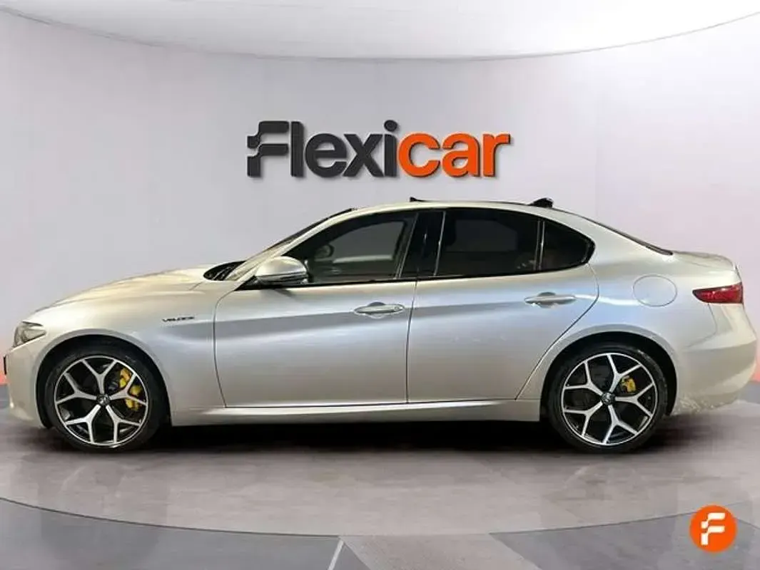 Usado Alfa Romeo Giulia Veloce 280 CV (205 kW) 2021 Blanco Berlina