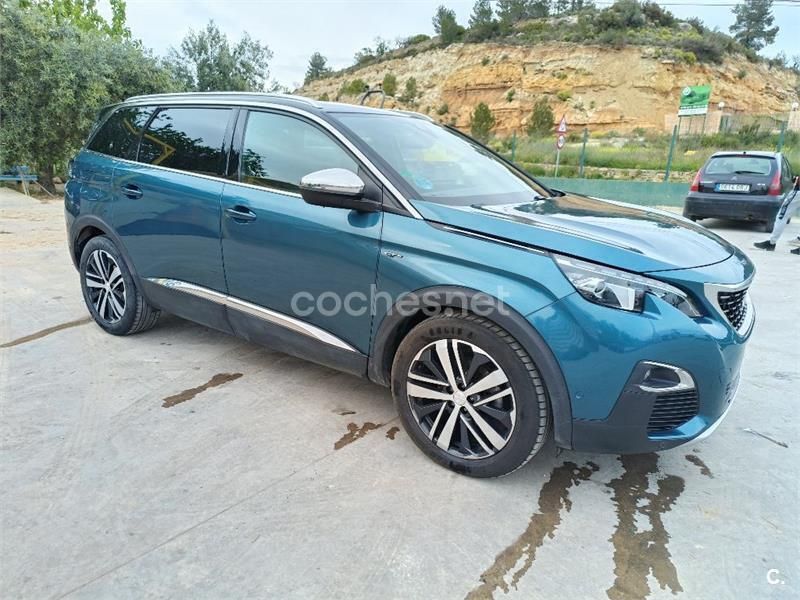 Verde Usado 2019 Peugeot 5008 GT-line Monovolumen | 21.000 € (Buen precio) - Imagen 1/4