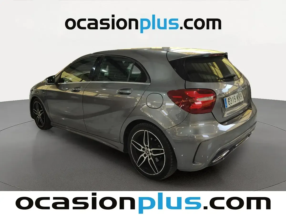Usado Mercedes A200 AMG 136 CV (100 kW) 2018 Gris Utilitario