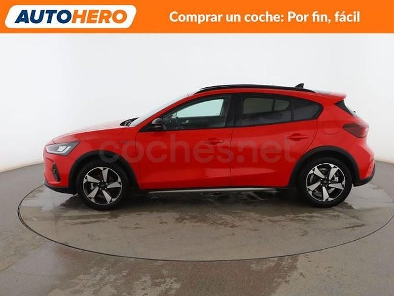 Usado Ford Focus Active X 125 CV (91 kW) 2023 Rojo Berlina