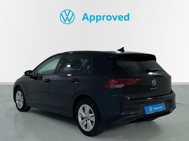 Usado VW Golf VIII Life 115 CV (84 kW) 2024 Negro