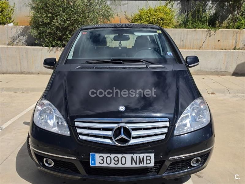 Usado Mercedes A160 Avantgarde 95 CV (69 kW) 2010 Negro Monovolumen