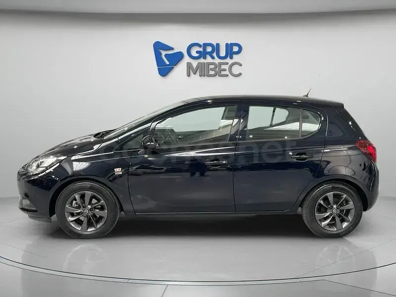 Usado Opel Corsa Selective 90 CV (66 kW) 2019 Negro Utilitario