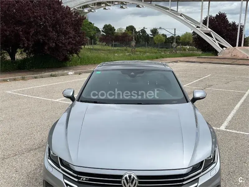 Usado VW Arteon R-line 150 CV (110 kW) 2017 Gris / plata Utilitario