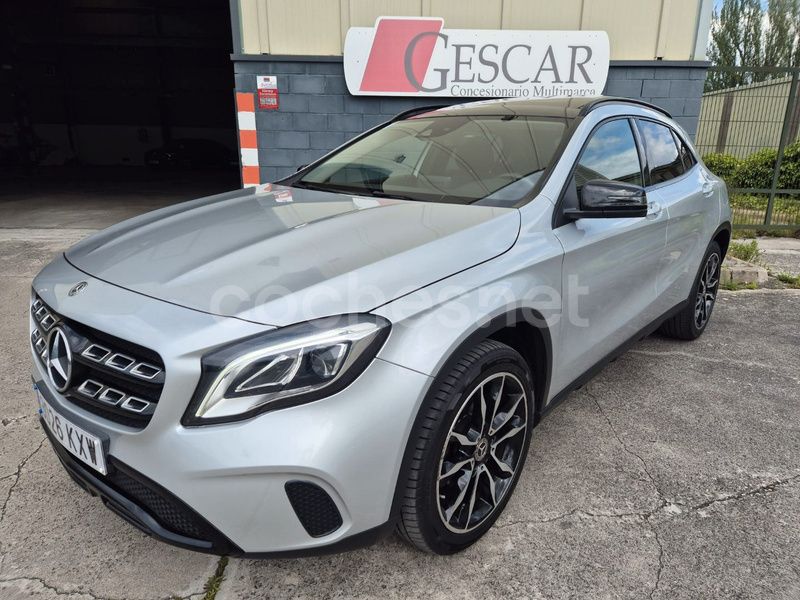 Gris / plata Usado 2019 Mercedes GLA180 SUV | 21.900 € (Precio justo) - Imagen 1/4