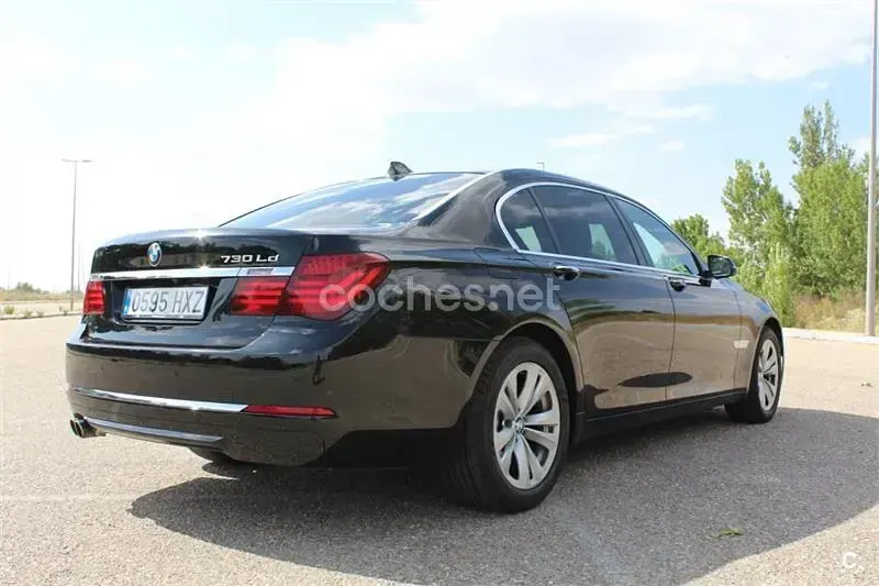 Usado BMW 730L 258 CV (189 kW) 2014 Negro Berlina