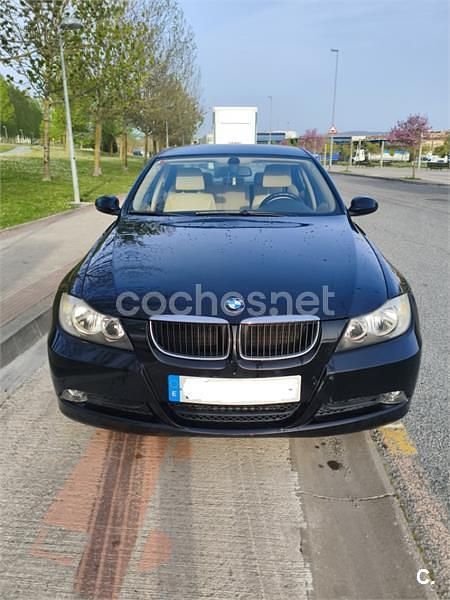 Usado BMW 318 122 HP (89 kW) 2007 Preto Sedan