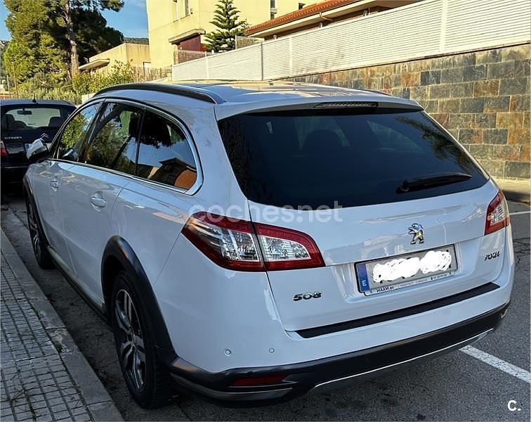 Usado Peugeot 508 RXH 180 CV (132 kW) 2015 Blanco Familiar