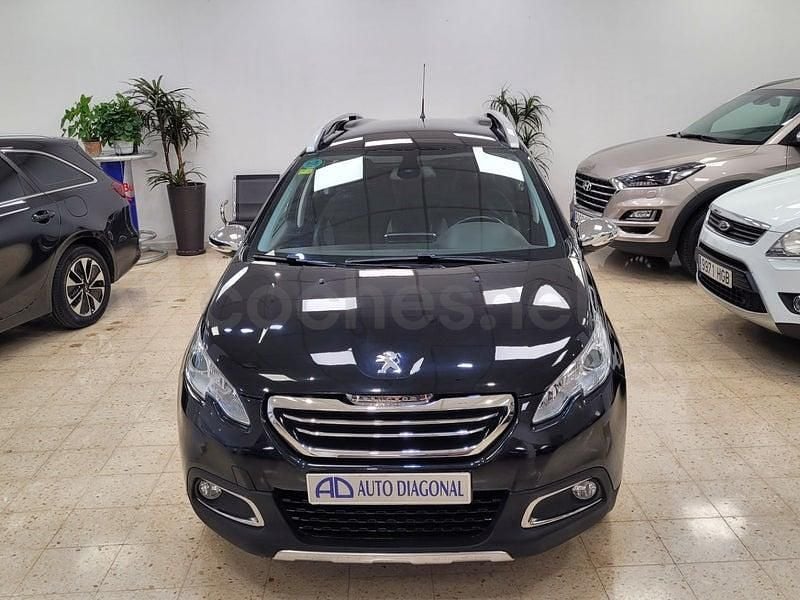 Usado Peugeot 2008 Allure 120 CV (88 kW) 2016 Negro SUV