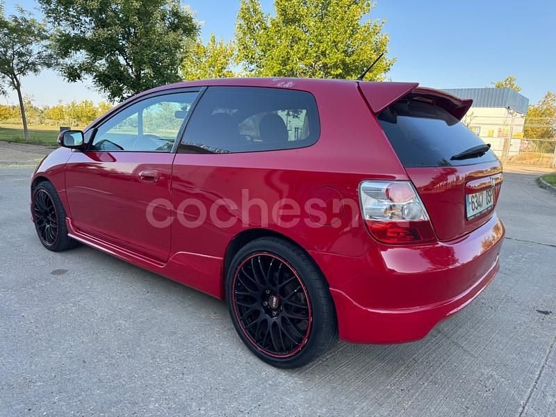 Rojo Usado 2006 Honda Civic Sport Berlina | 3850 € - Imagen 1/4