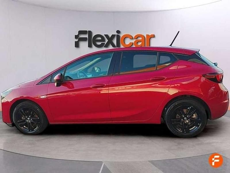 Usado Opel Astra GS Line 110 CV (80 kW) 2020 Rojo Berlina