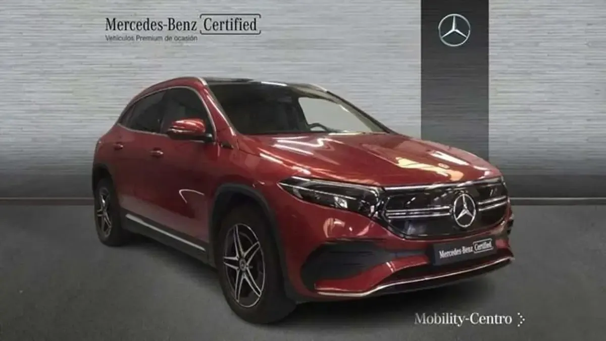 Usado Mercedes EQA250 AMG line 141 kW (192 CV) 2022 Rojo SUV
