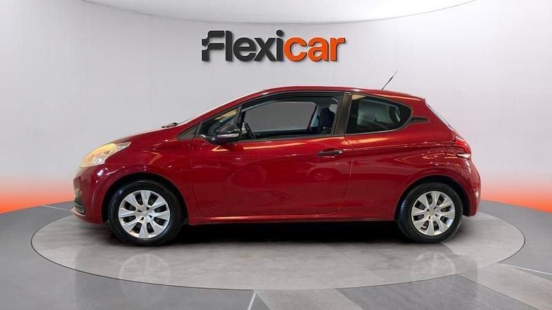 Begagnad Peugeot 208 Access 82 HK (60 kW) 2016 Röd Halvkombi