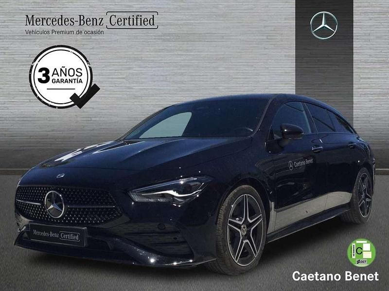 Negro Usado 2024 Mercedes CLA220 Shooting Brake Familiar | 36.950 € (Precio justo) - Imagen 1/4