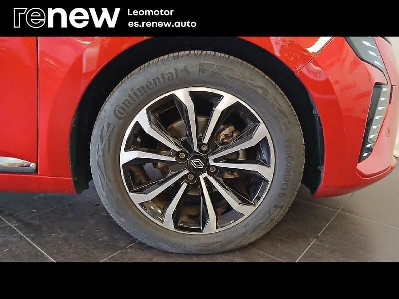 Usado Renault Clio V Techno 90 CV (66 kW) 2024 Rojo Berlina