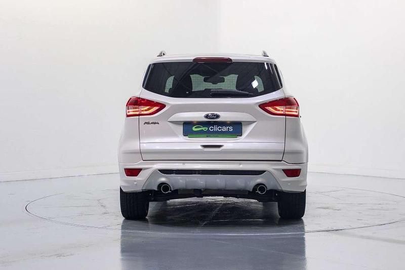 Usado Ford Kuga Titanium S 179 HP (131 kW) 2015 Branco SUV