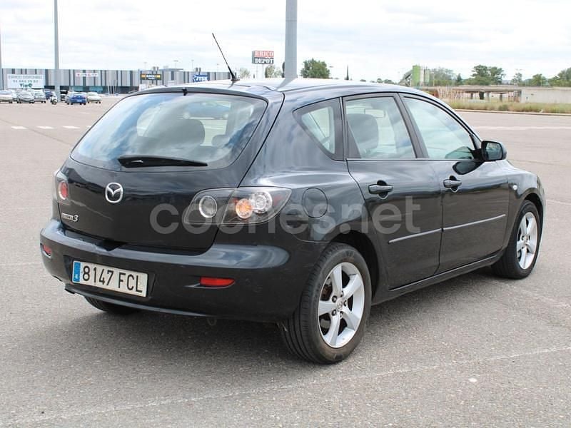 Usado Mazda 3 Active 109 CV (80 kW) 2006 Negro Berlina