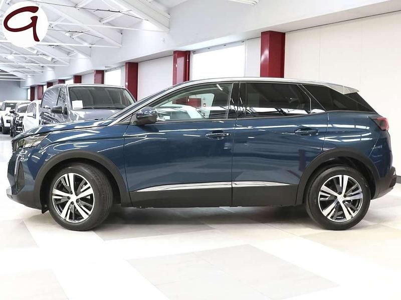 Usado Peugeot 3008 Allure 131 CV (96 kW) 2024 Azul SUV