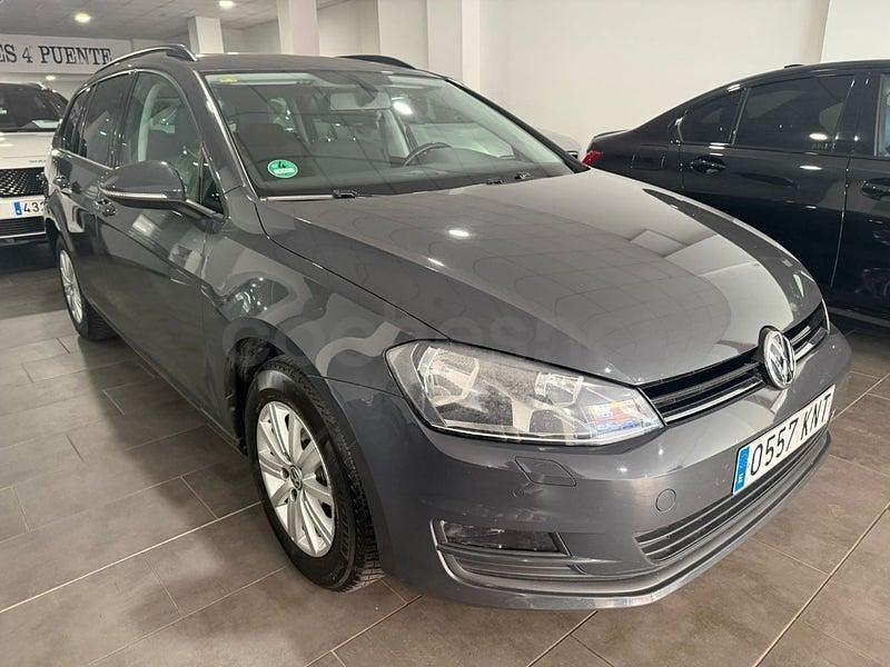Usado VW Golf VII Edition 105 CV (77 kW) 2013 Gris / plata Familiar