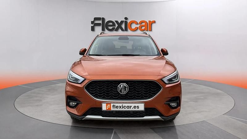Usado MG ZS Luxury 106 CV (77 kW) 2024 Naranja SUV