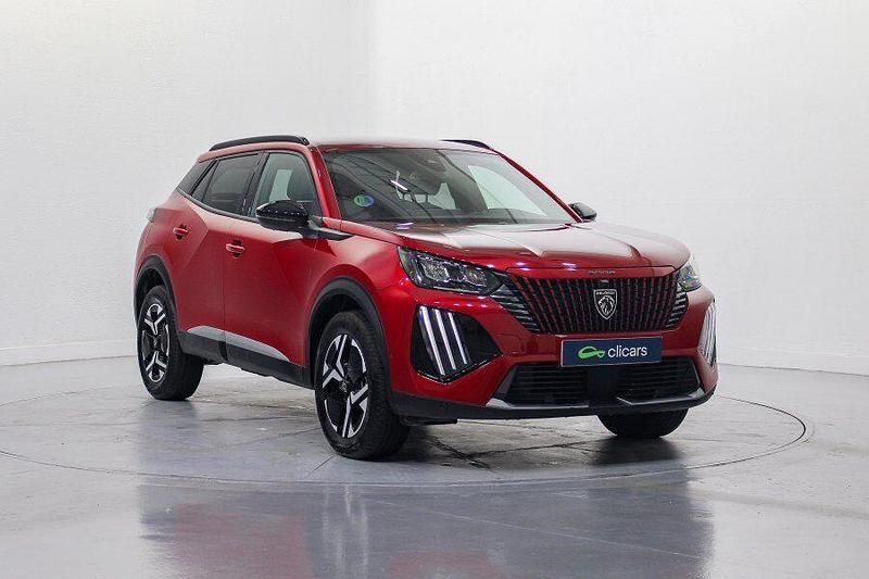 Usado Peugeot 2008 Allure 136 CV (100 kW) 2025 Rojo SUV