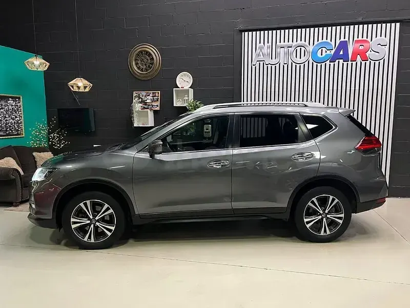 Usado Nissan X-Trail Tekna 150 CV (110 kW) 2020 Gris / plata SUV