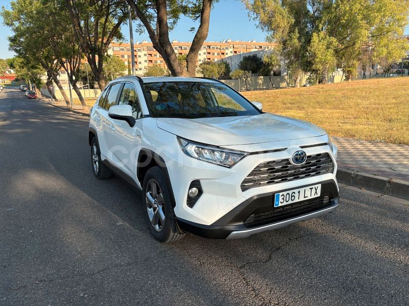 Blanco Usado 2021 Toyota RAV4 Hybrid Advance SUV | 25.490 € (Buen precio) - Imagen 1/4
