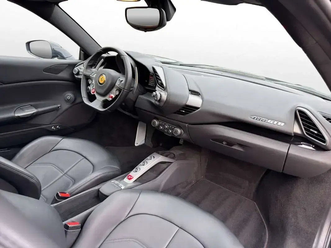 Usado Ferrari 488 669 CV (492 kW) 2018 Azul Coupe