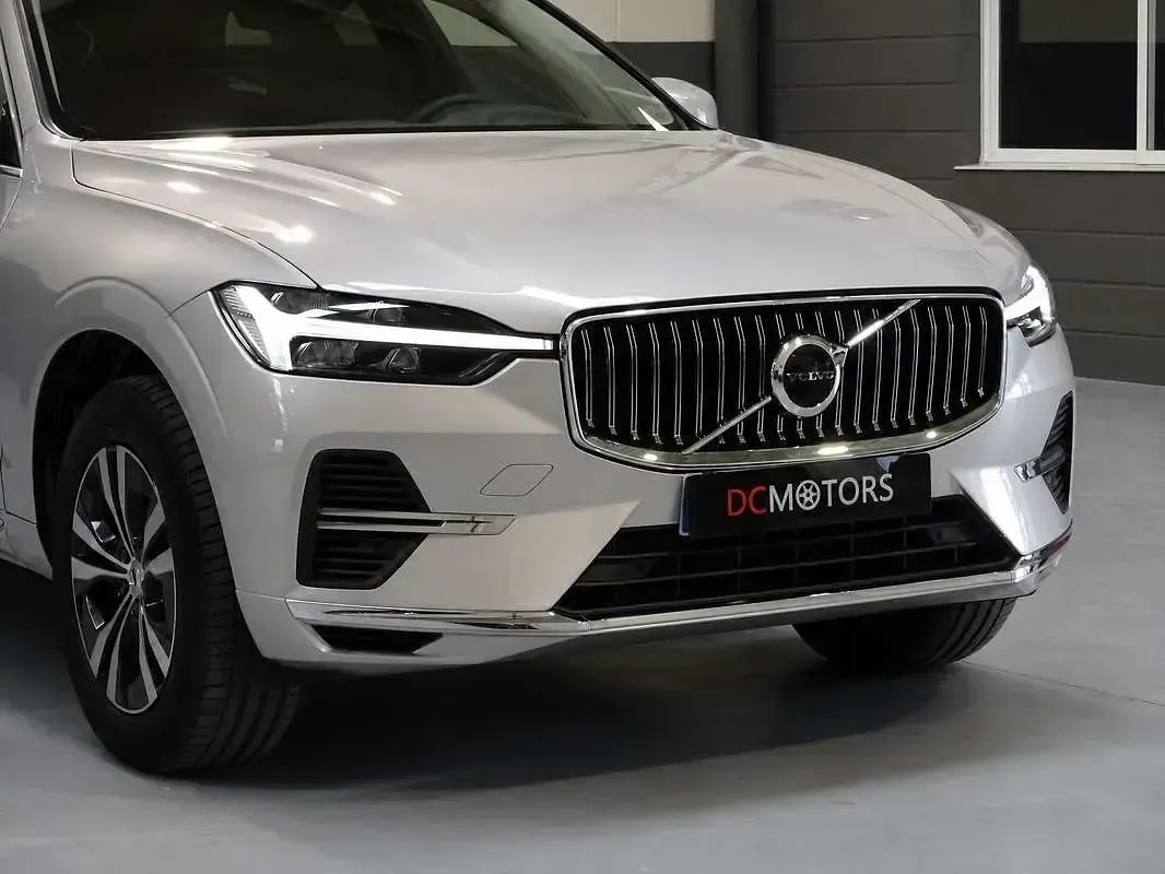 Usado Volvo XC60 Core 351 CV (258 kW) 2022 SUV