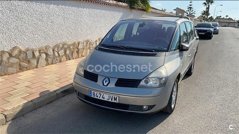 Usado Renault Espace Initiale 180 CV (132 kW) 2006 Gris / plata Monovolumen