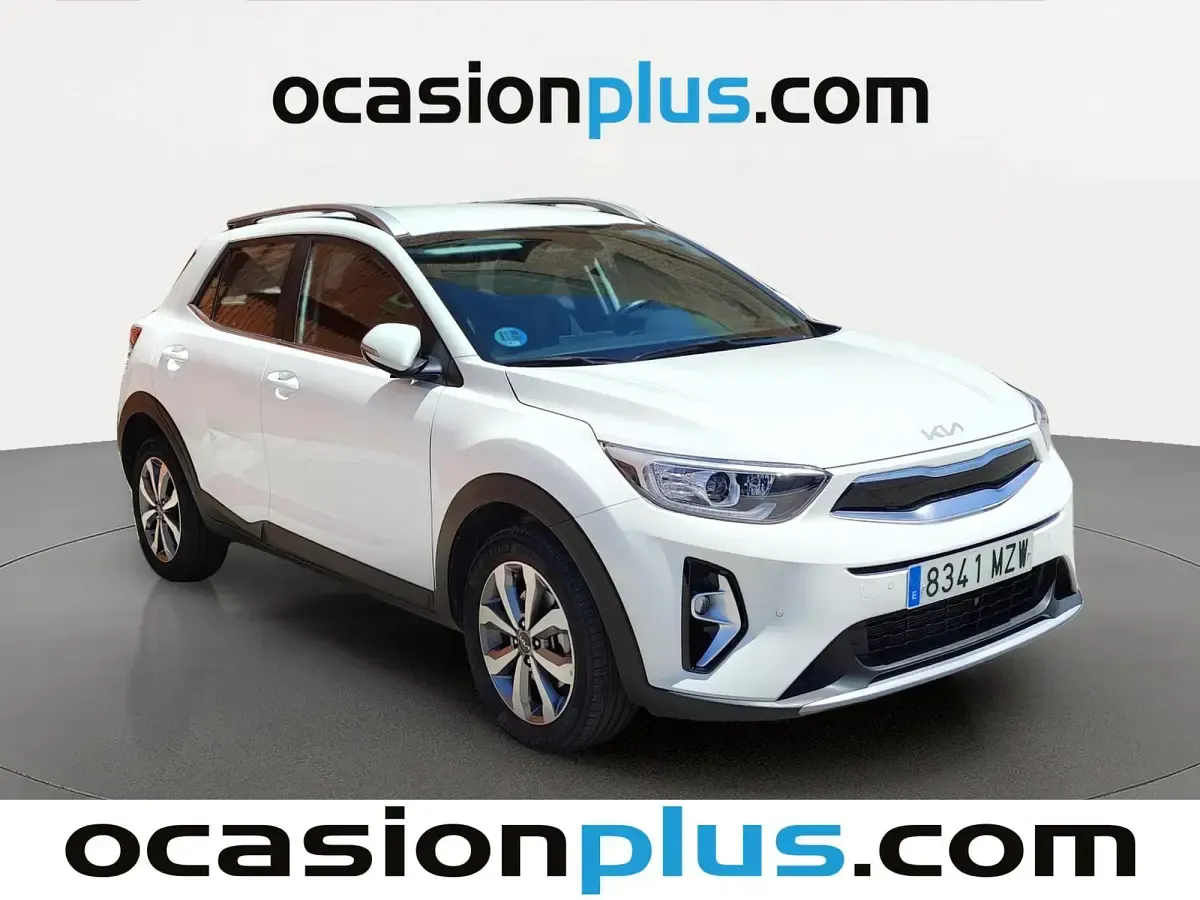 Usado Kia Stonic 101 CV (74 kW) 2025 Blanco SUV