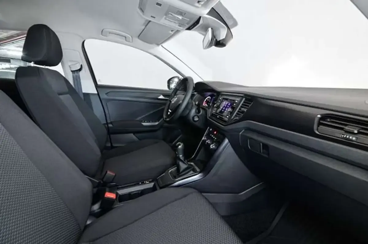 Usado VW T-Roc Edition 110 CV (80 kW) 2021 Gris SUV