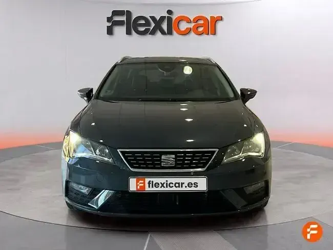 Usado Seat Leon XCELLENCE 150 CV (110 kW) 2019 Gris Familiar
