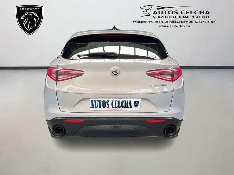 Usado Alfa Romeo Stelvio Sprint 160 CV (117 kW) 2024 Gris SUV