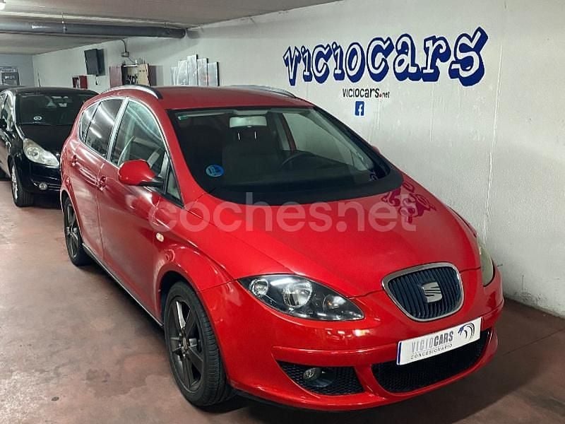 Rojo Usado 2012 Seat Altea XL Style Monovolumen | 7500 € (Precio justo) - Imagen 1/4