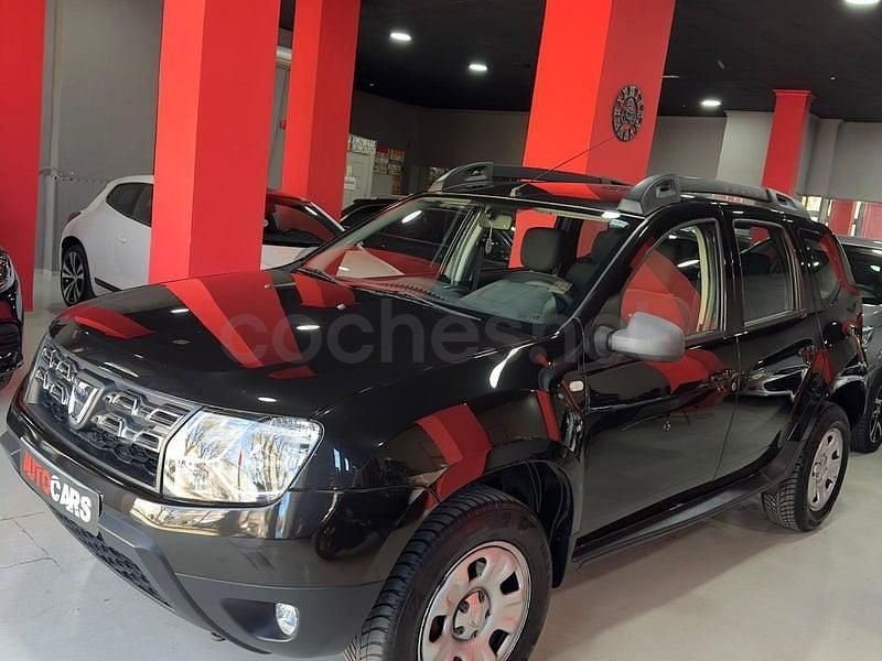 Usado Dacia Duster Lauréate 109 CV (80 kW) 2014 Negro SUV