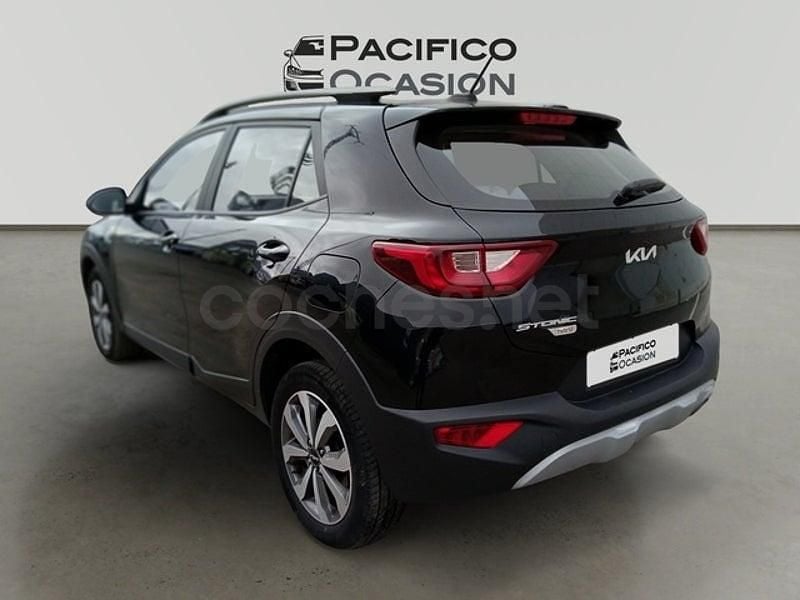 Usado Kia Stonic 100 CV (73 kW) 2022 Negro SUV