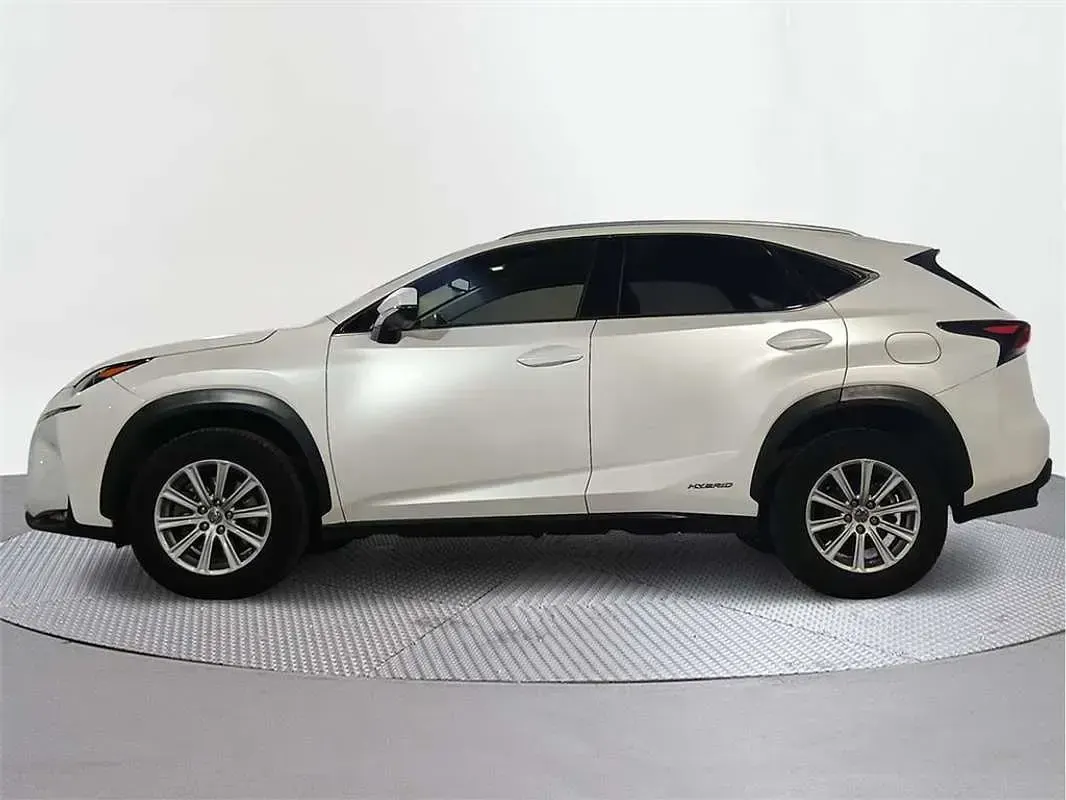 Usado Lexus NX300h Business Edition 197 CV (144 kW) 2016 SUV